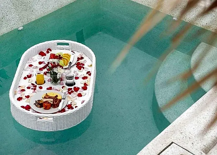 Six Min To - New Luxe Pool Loft W/120'cinema * Buduk